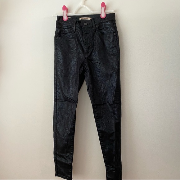 Levis Snakeskin Black Mile High Super Skinny Jeans - Picture 3 of 12